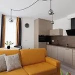 Bauhaus Wellness شقة