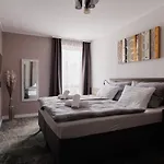 شقة Bauhaus Wellness *