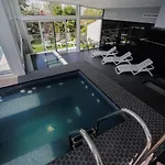 شقة Bauhaus Wellness