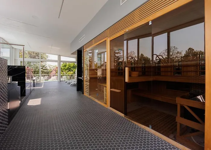 Bauhaus Wellness Apartment *
