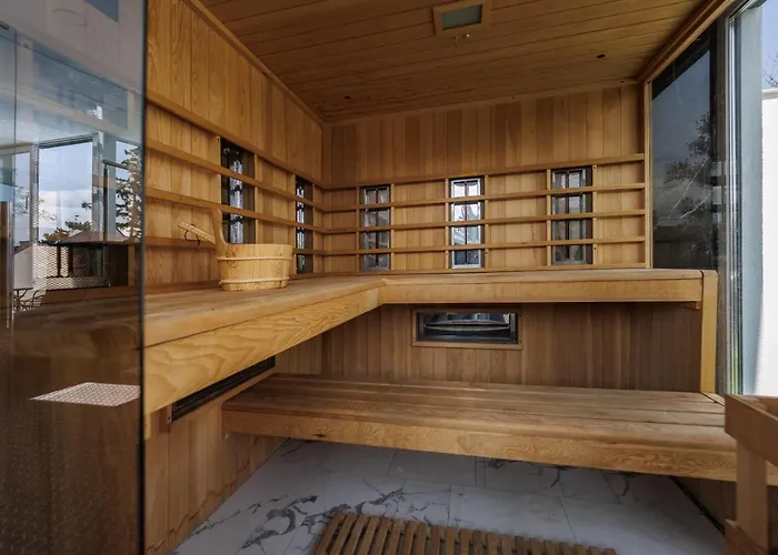Bauhaus Wellness Apartment